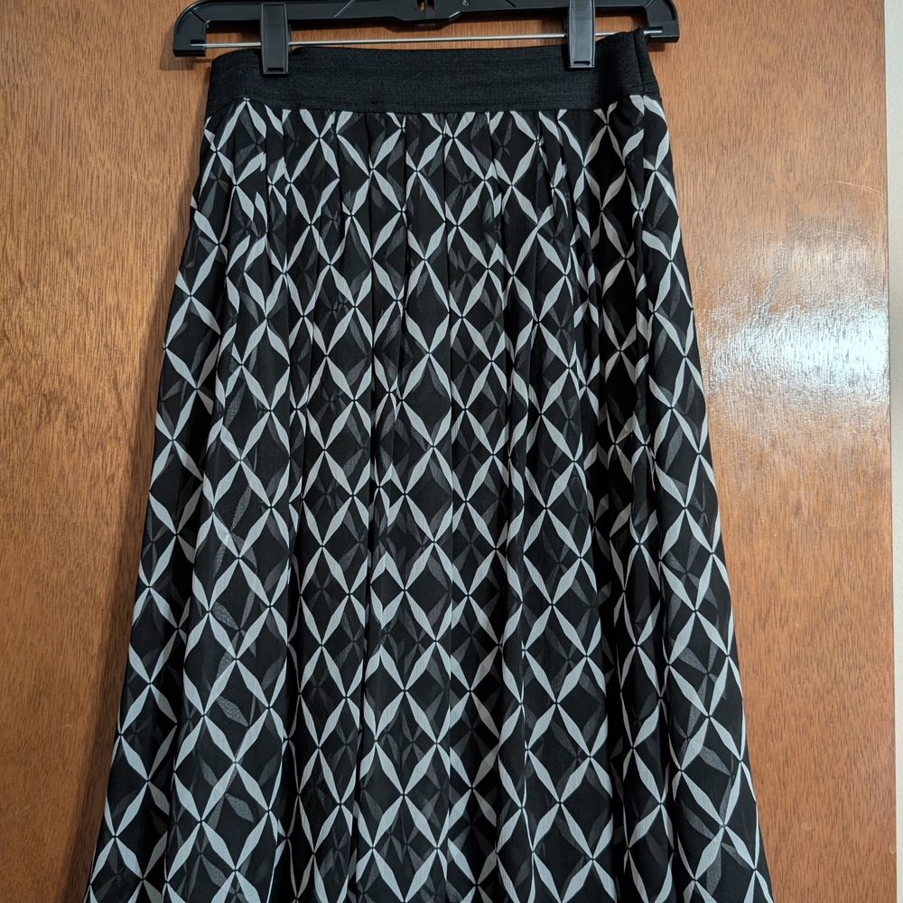 White House Black Market Black and White Midi A-Line Skirt